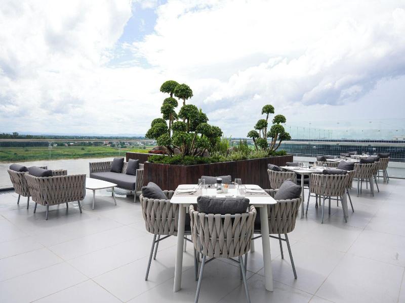 One Riviera Hotel And Residences image