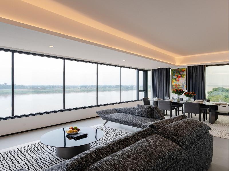 One Riviera Hotel And Residences image