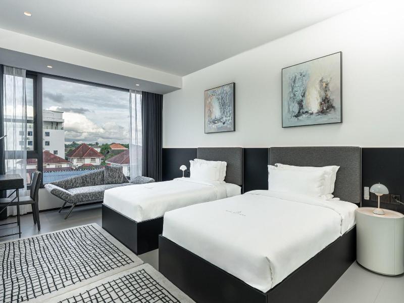 One Riviera Hotel And Residences image