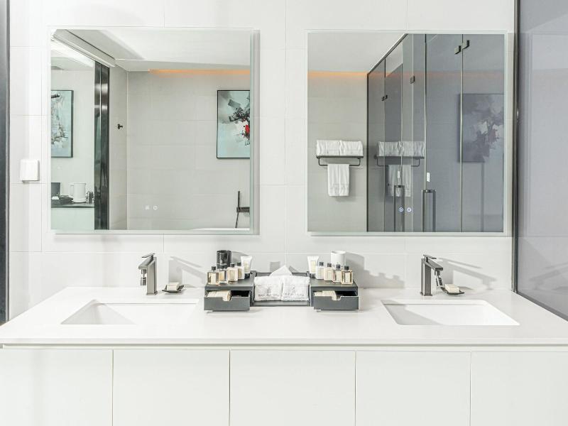 One Riviera Hotel And Residences image