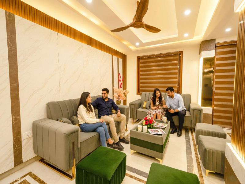 Fabhotel Royale Basant Residency image