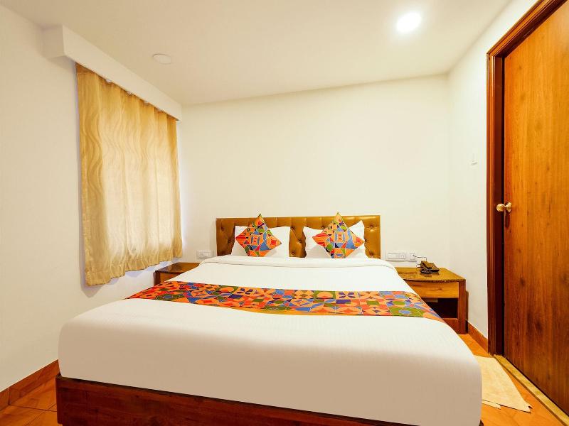 Fabhotel Royale Basant Residency image