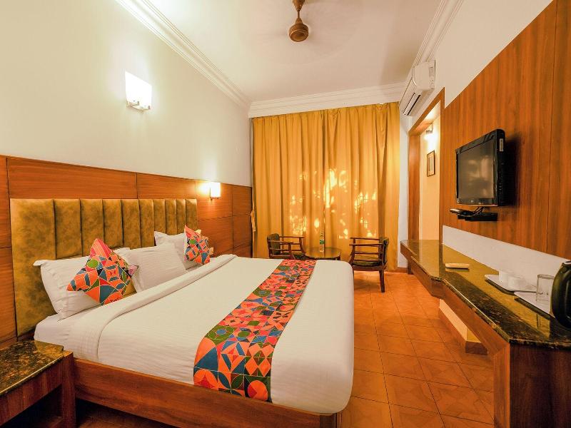 Fabhotel Royale Basant Residency image