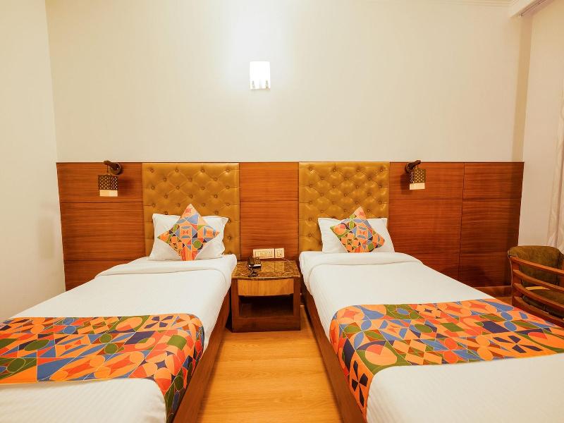 Fabhotel Royale Basant Residency image