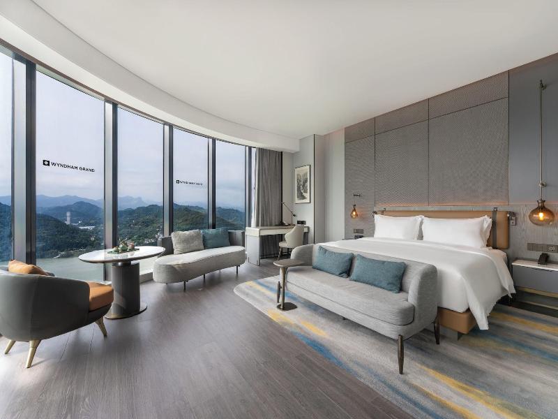Wyndham Grand Yichang Riverside image