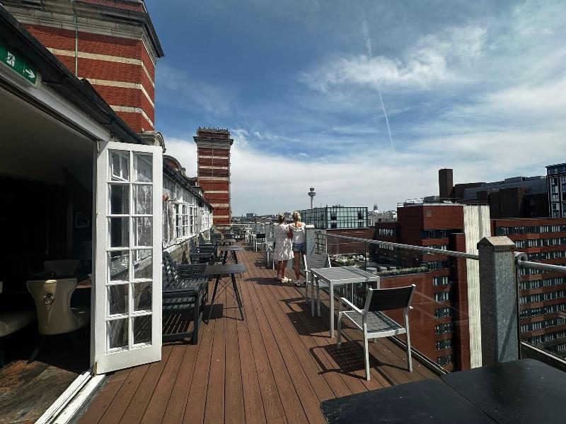 White Star Line Hotel image