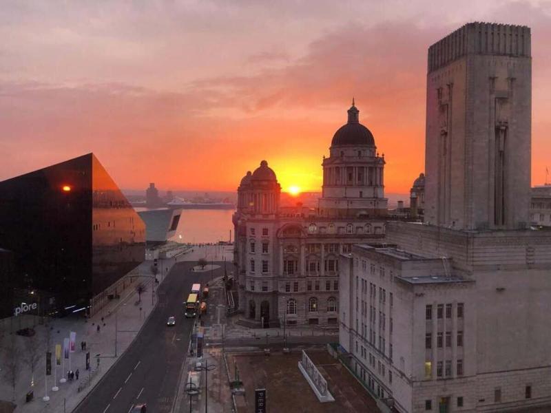 White Star Line Hotel image