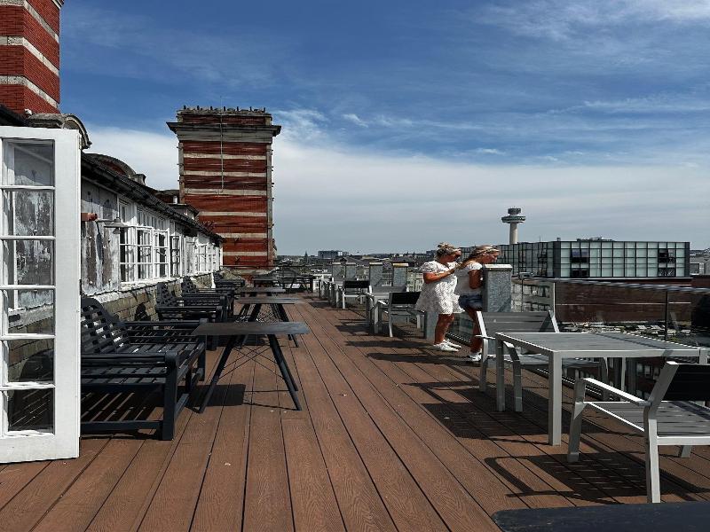 White Star Line Hotel image