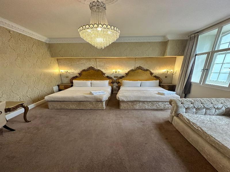 White Star Line Hotel image