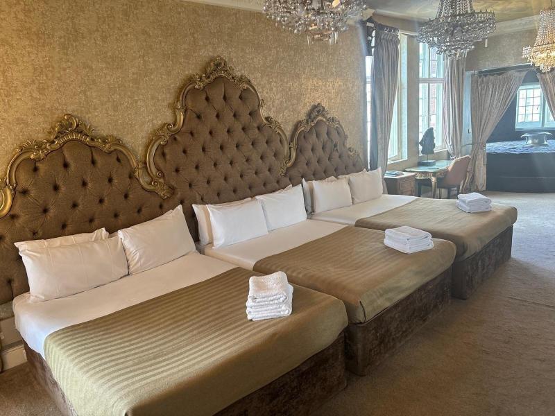 White Star Line Hotel image