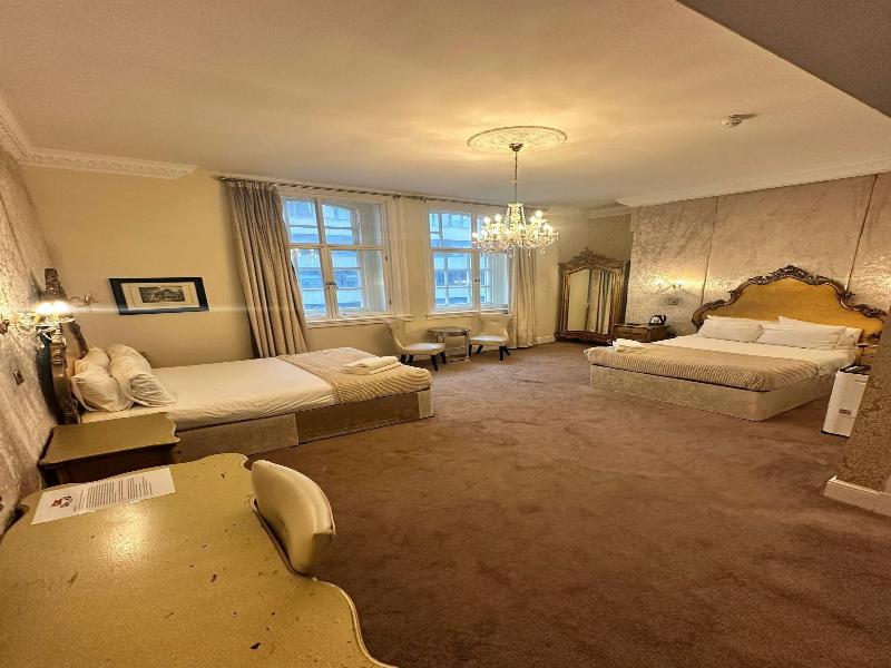 White Star Line Hotel image