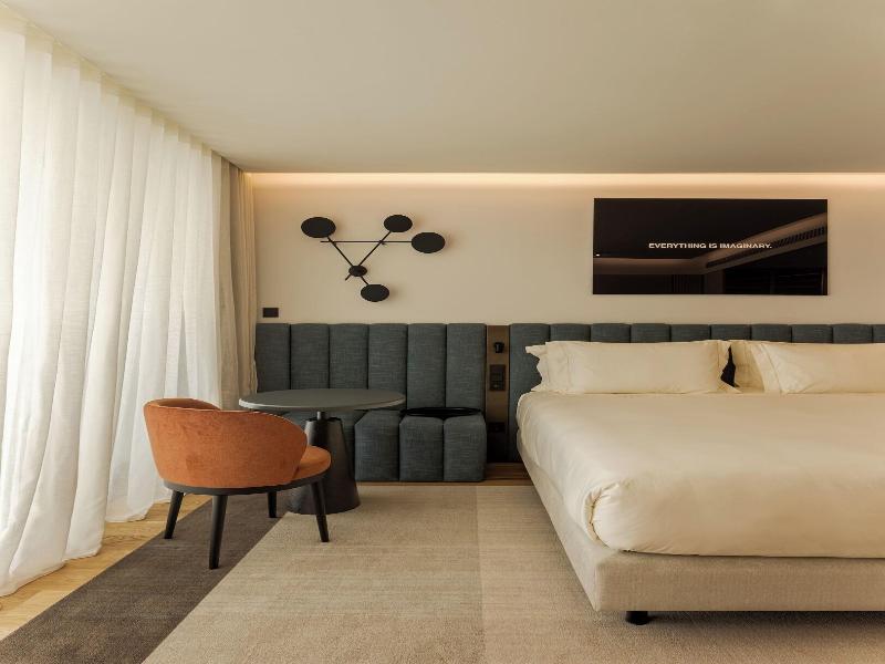 Macam Hotel image