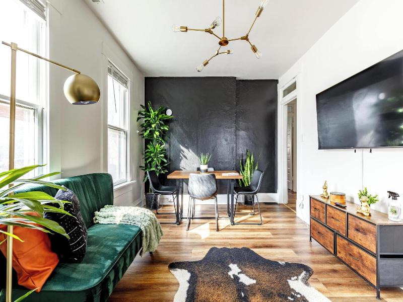 Jungle House Historic Lofts Â€“ German Village image