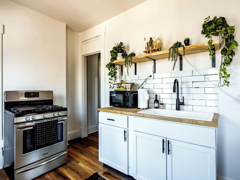 Jungle House Historic Lofts Â€“ German Village image