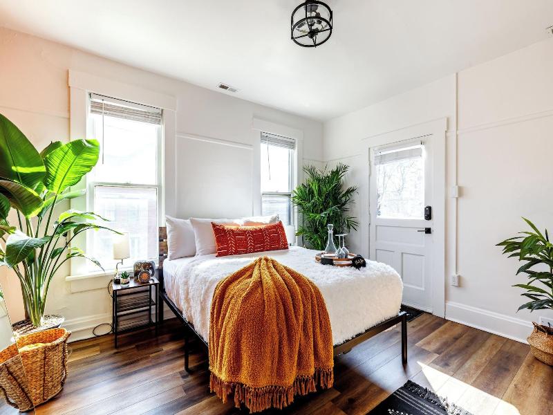 Jungle House Historic Lofts Â€“ German Village image