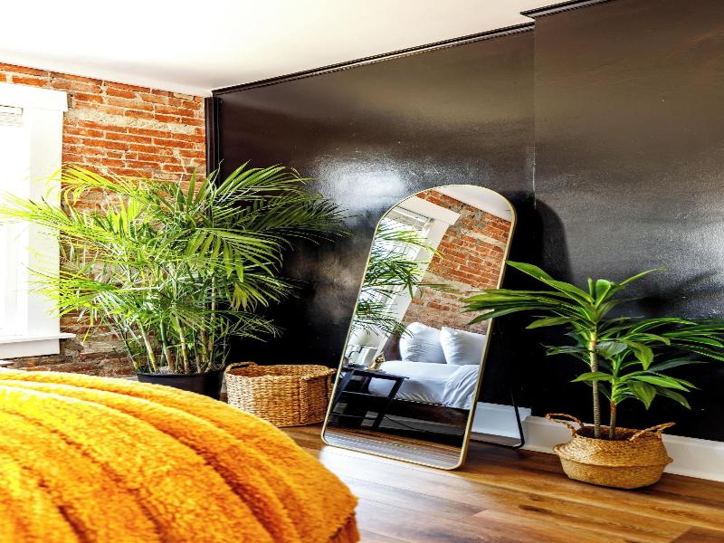 Jungle House Historic Lofts Â€“ German Village image