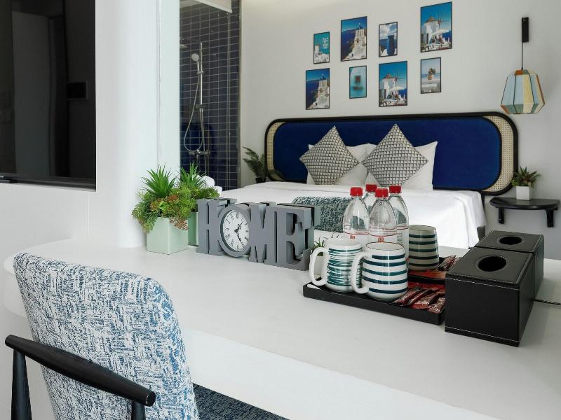 Capella Apartment Fireworks & Ocean View image