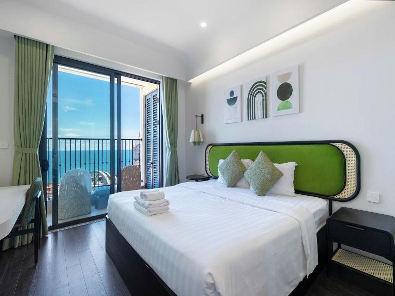Capella Apartment Fireworks & Ocean View image