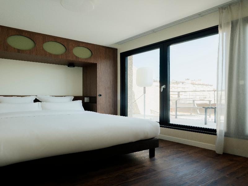 Edgar Suites Levallois - Anatole France image