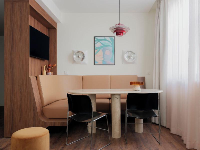 Edgar Suites Levallois - Anatole France image