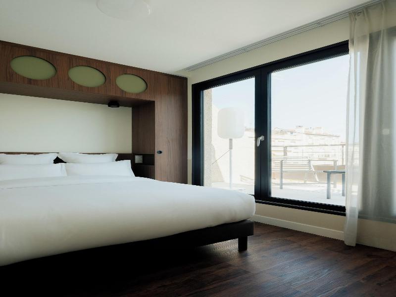Edgar Suites Levallois - Anatole France image