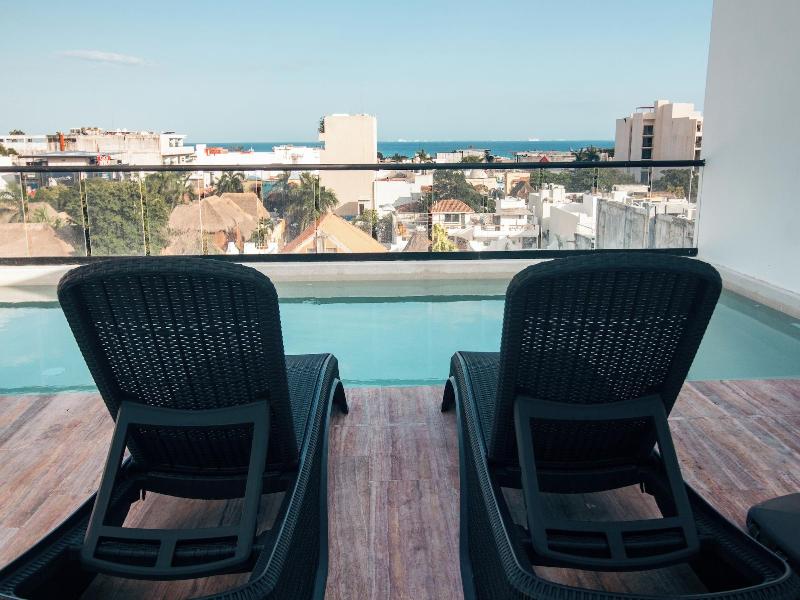 B10 Distinctive Hotel image