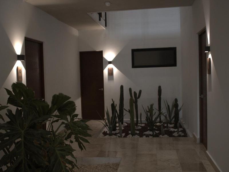 B10 Distinctive Hotel image