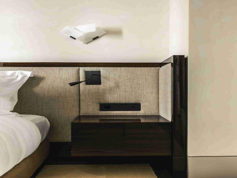 Mondovi Luxury Suites image