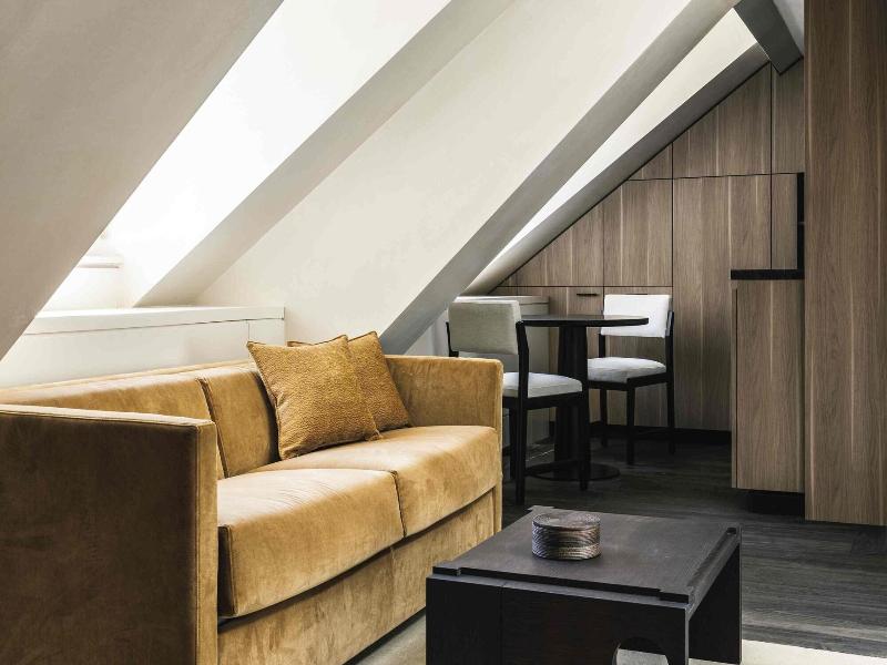 Mondovi Luxury Suites image