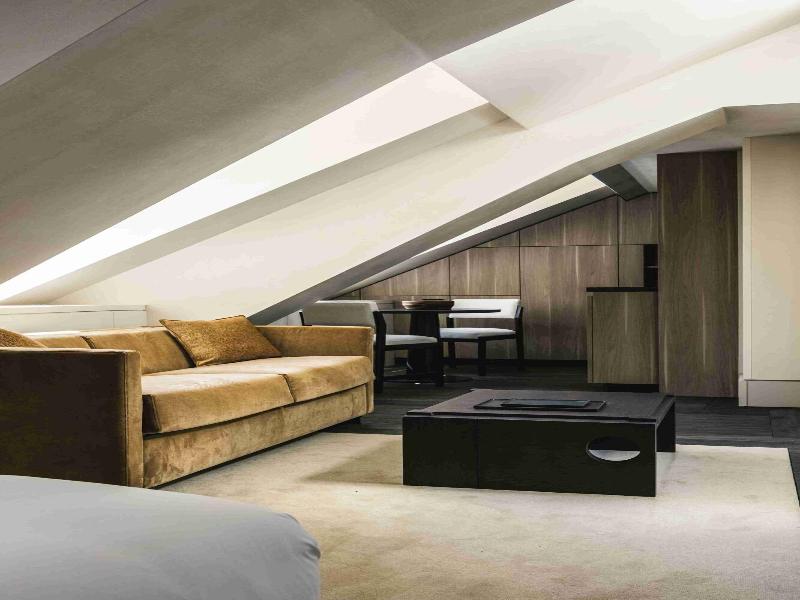 Mondovi Luxury Suites image