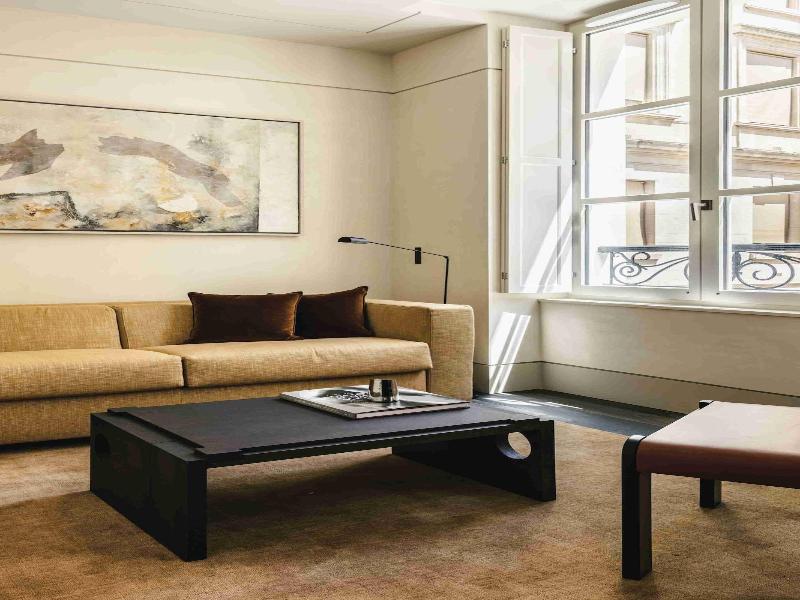 Mondovi Luxury Suites image