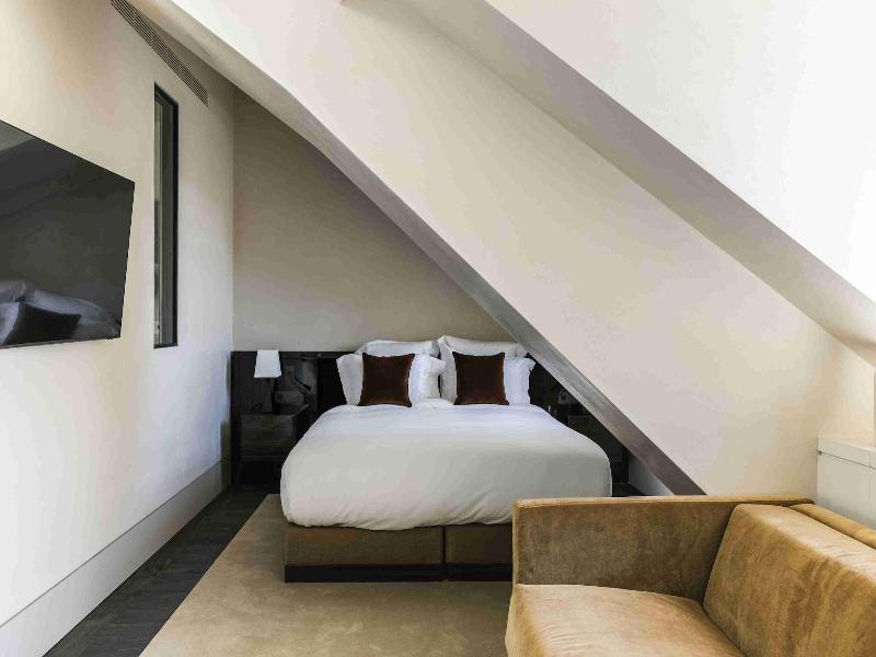 Mondovi Luxury Suites image