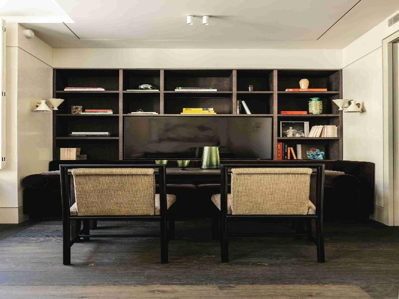Mondovi Luxury Suites image