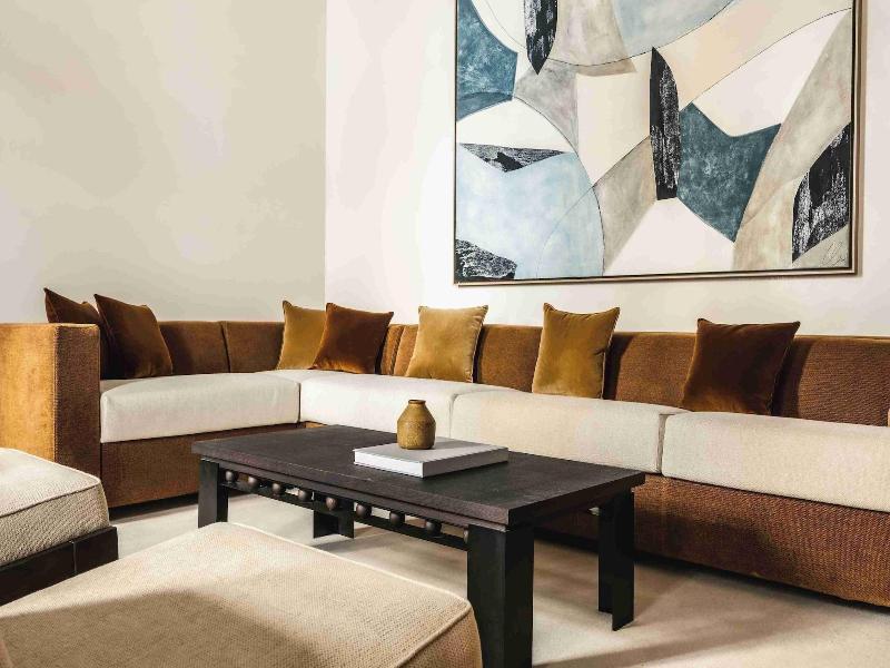 Mondovi Luxury Suites image