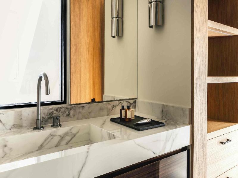 Mondovi Luxury Suites image