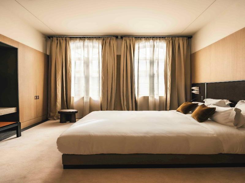 Mondovi Luxury Suites image