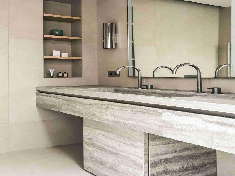 Mondovi Luxury Suites image