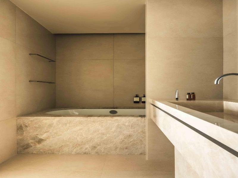 Mondovi Luxury Suites image