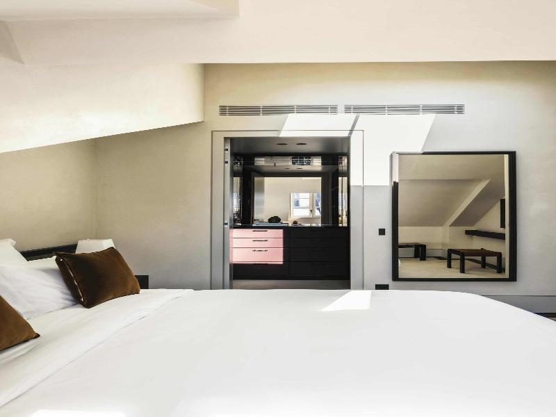 Mondovi Luxury Suites image