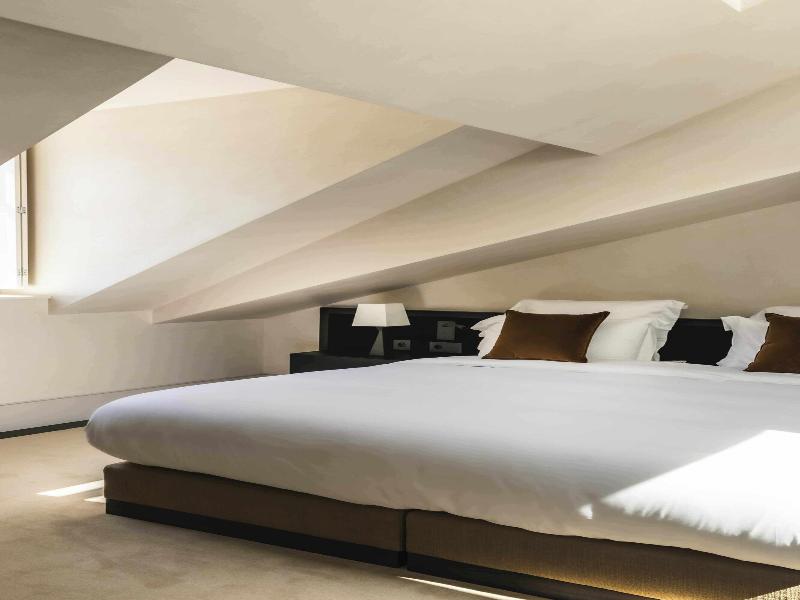 Mondovi Luxury Suites image