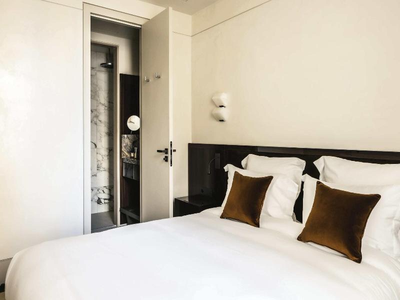 Mondovi Luxury Suites image