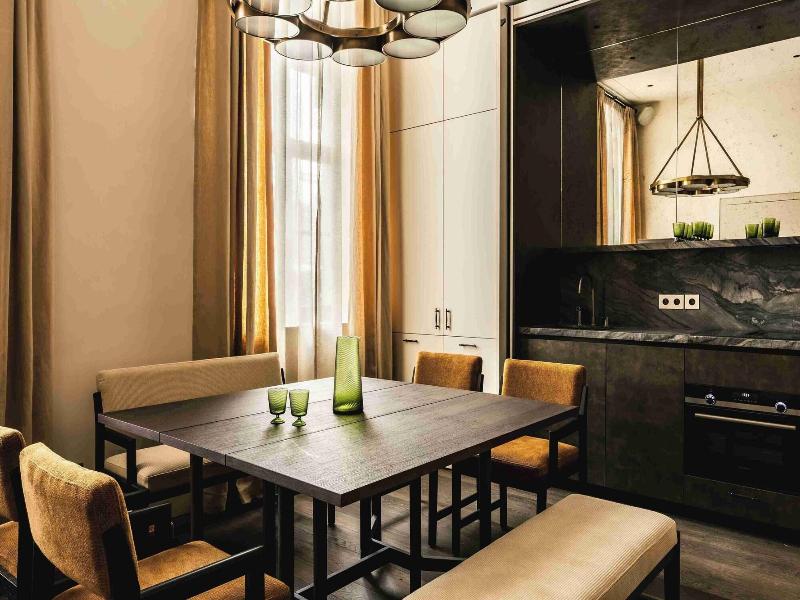 Mondovi Luxury Suites image
