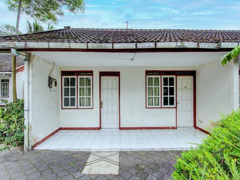 Hotel O Asta Guesthouse image