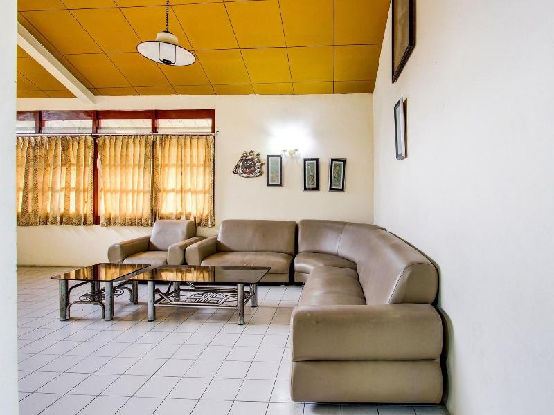 Hotel O Asta Guesthouse image