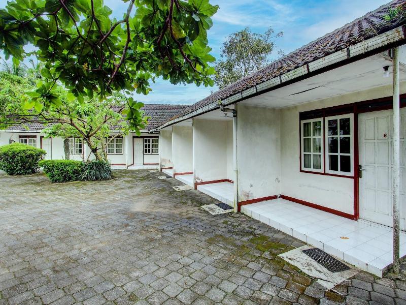 Hotel O Asta Guesthouse image