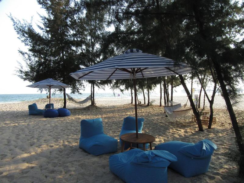 Emerald Ho Tram Resort image