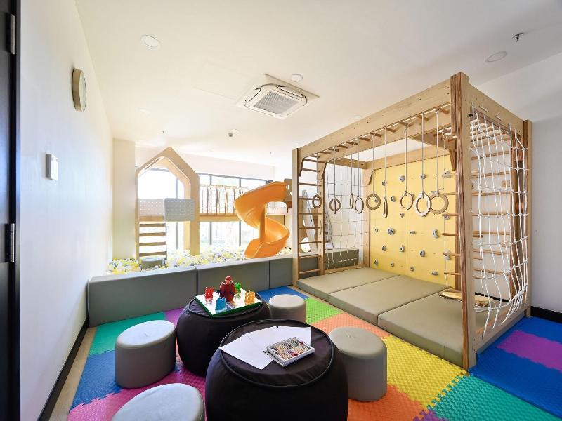 Emerald Ho Tram Resort image