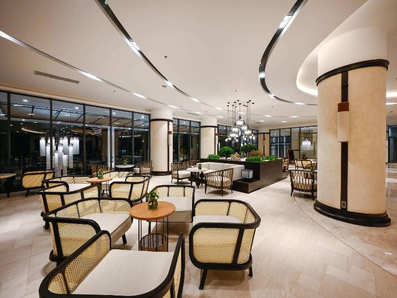 Emerald Ho Tram Resort image