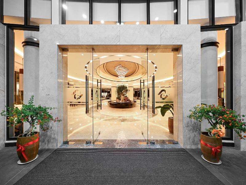 Emerald Ho Tram Resort image