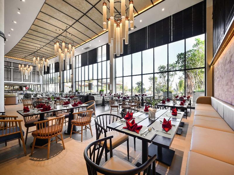 Emerald Ho Tram Resort image